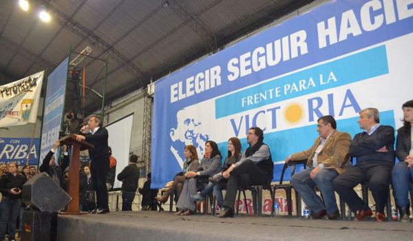 El PJ de Paraná juntó los tacos ante Urribarri