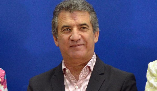 Urribarri saludó el “enorme aporte” de los gremios