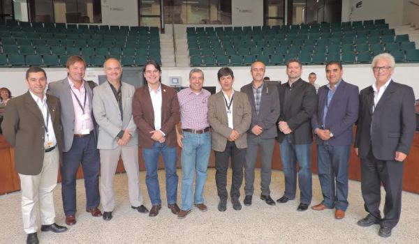 Grand en un foro urbanístico