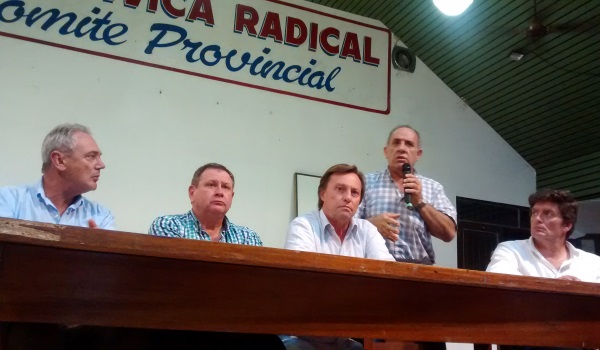Sosa cree que no debe haber más de dos candidatos