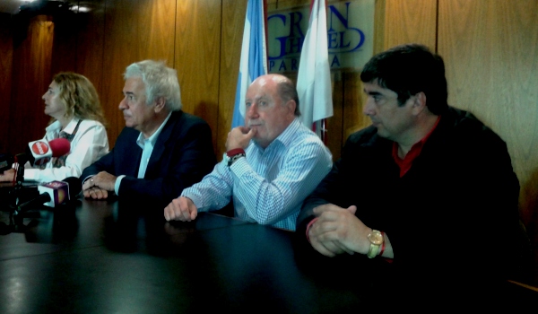 “Amigos de Scioli dicen que van a tirar a los camporistas por la ventana”