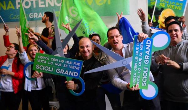 Grand quiere “terminar con la cultura de la dádiva a cambio de un voto”