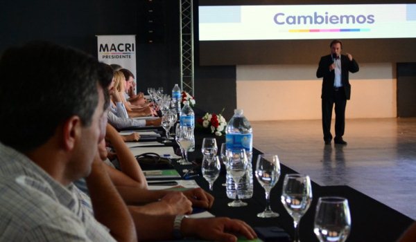 Cambiemos inauguró una escuela de formación