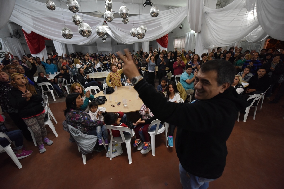 Cáceres pidió unidad para “enfrentar el espanto neoliberal”
