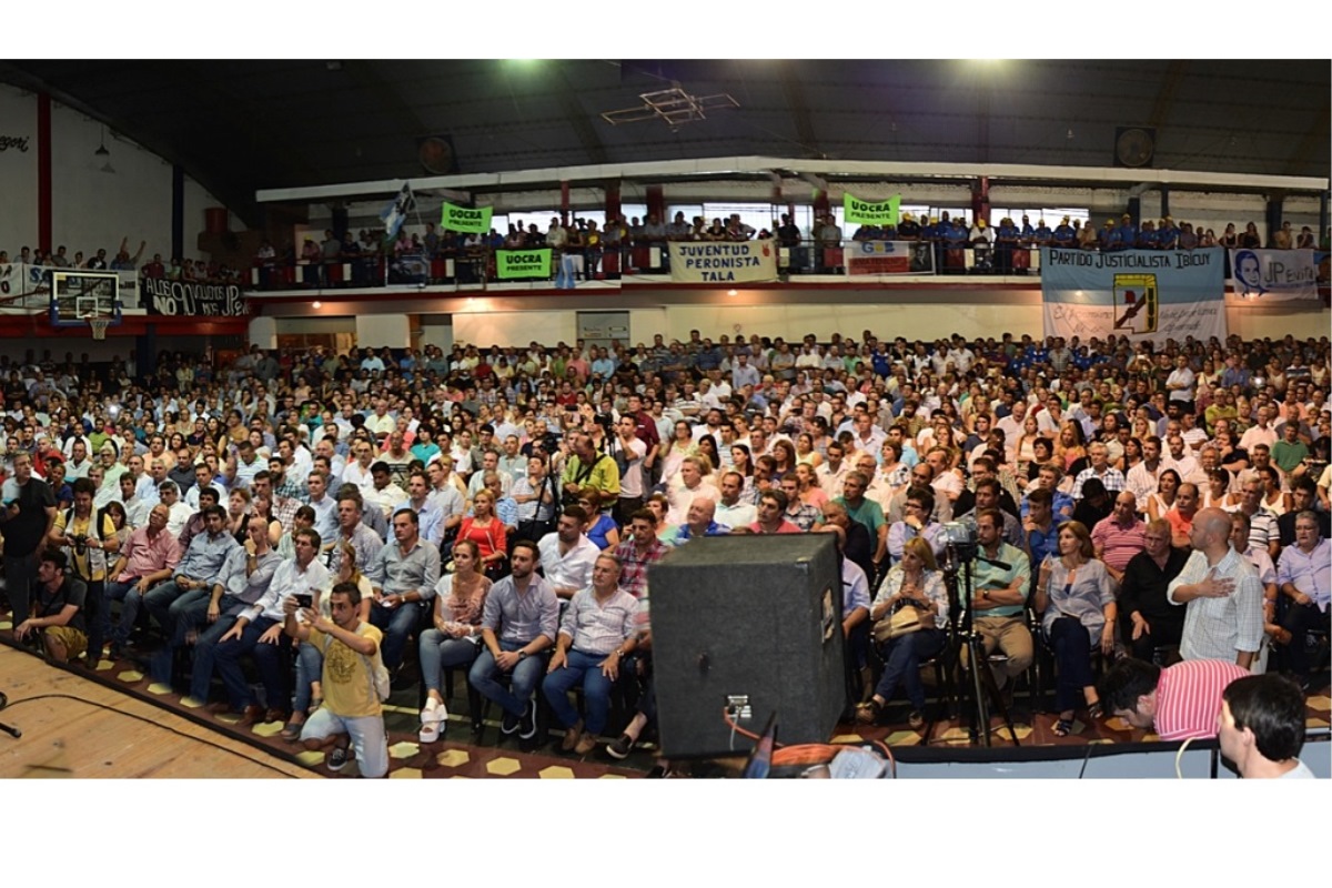 Presencias y ausencias junto al gobernador