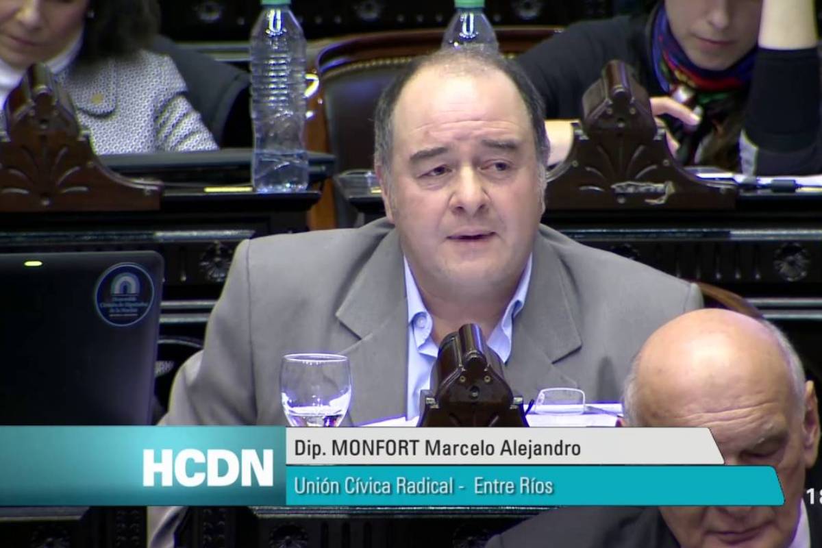 Para Monfort, “no tienen cara” los que piden juicio político a Macri