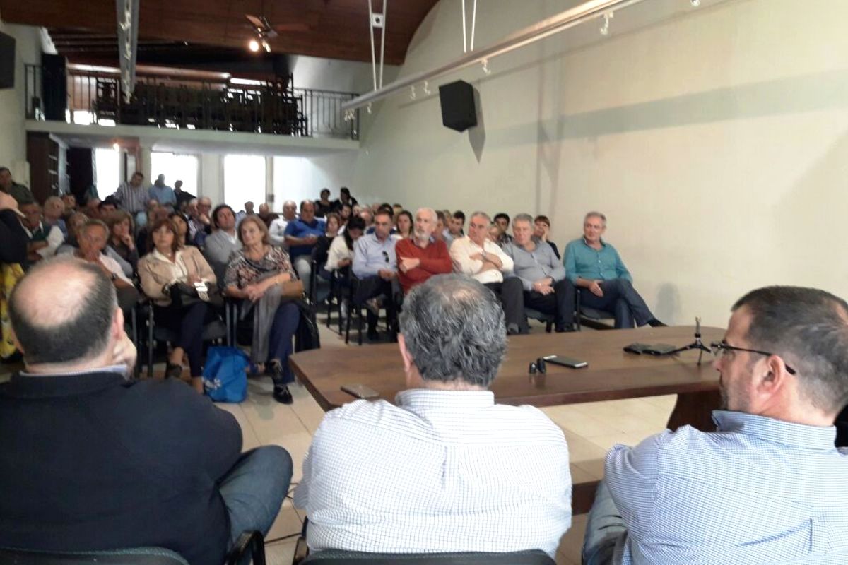 Benedetti formalizó su candidatura