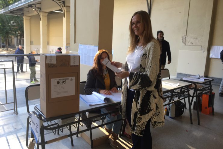 mayda cresto vota.jpg