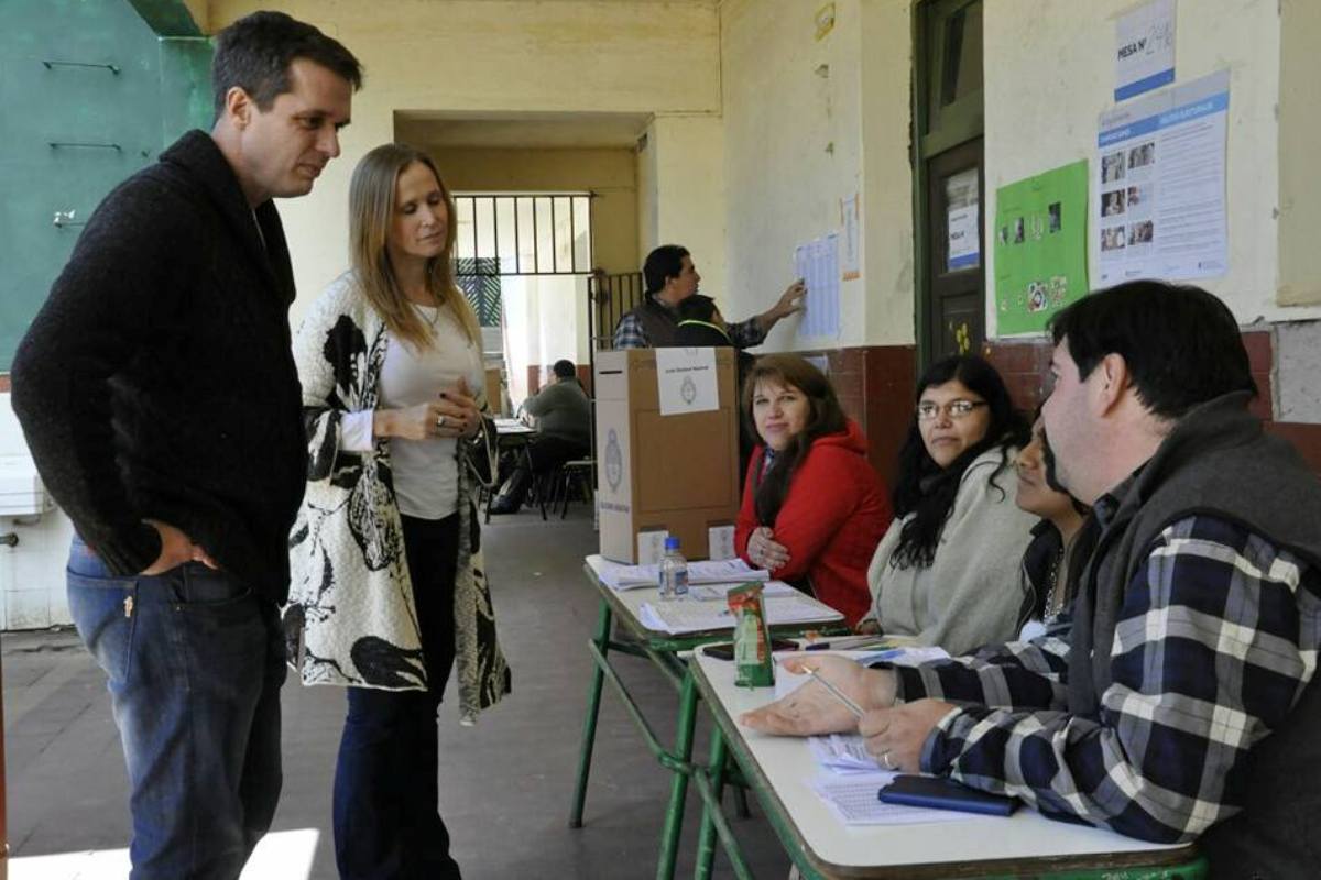 Capacitan en Concordia a autoridades de mesa