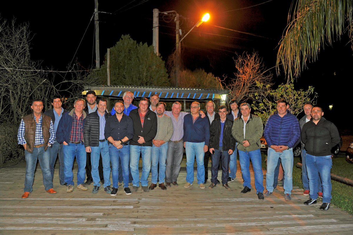 Intendentes peronistas delinean la campaña