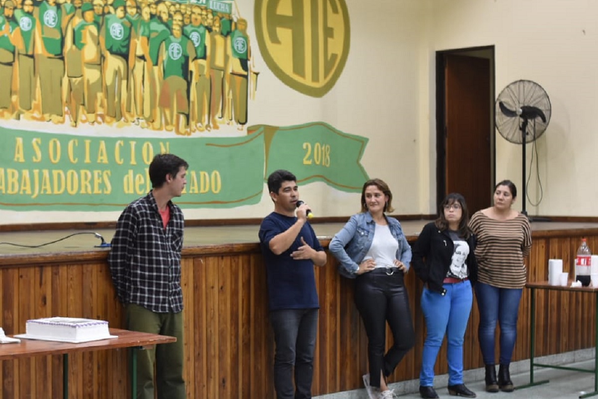 Descamisados homenajeó a Evita y resaltó el rol de Stratta