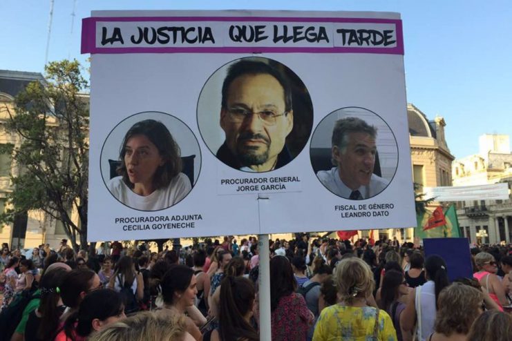 García, Goyeneche, Dato cartel