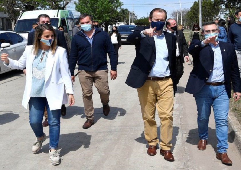 Juntar votos desde los municipios